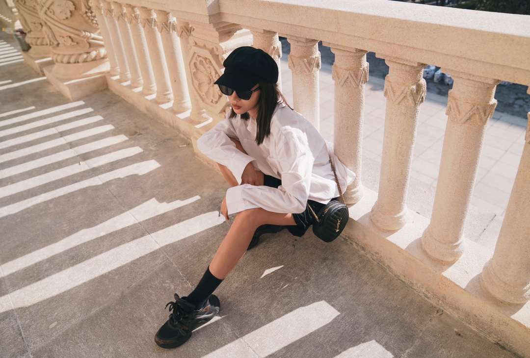 Saint laurent Ysl 最新VINYLE鱼子酱小圆包 610436黑色