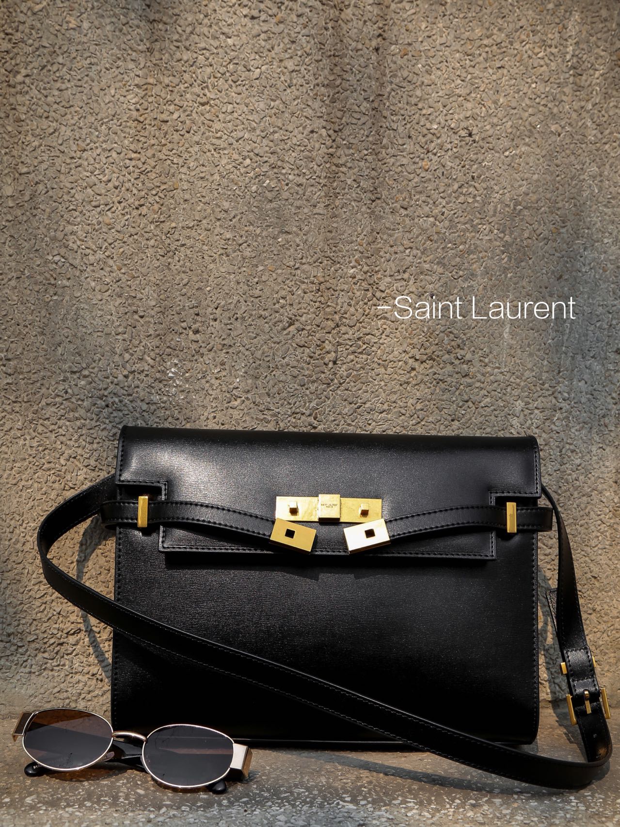 Ysl 𝑴𝒂𝒏𝒉𝒂𝒕𝒕𝒂𝒏 29CM曼哈顿法棍包 579271黑色牙签纹金扣
