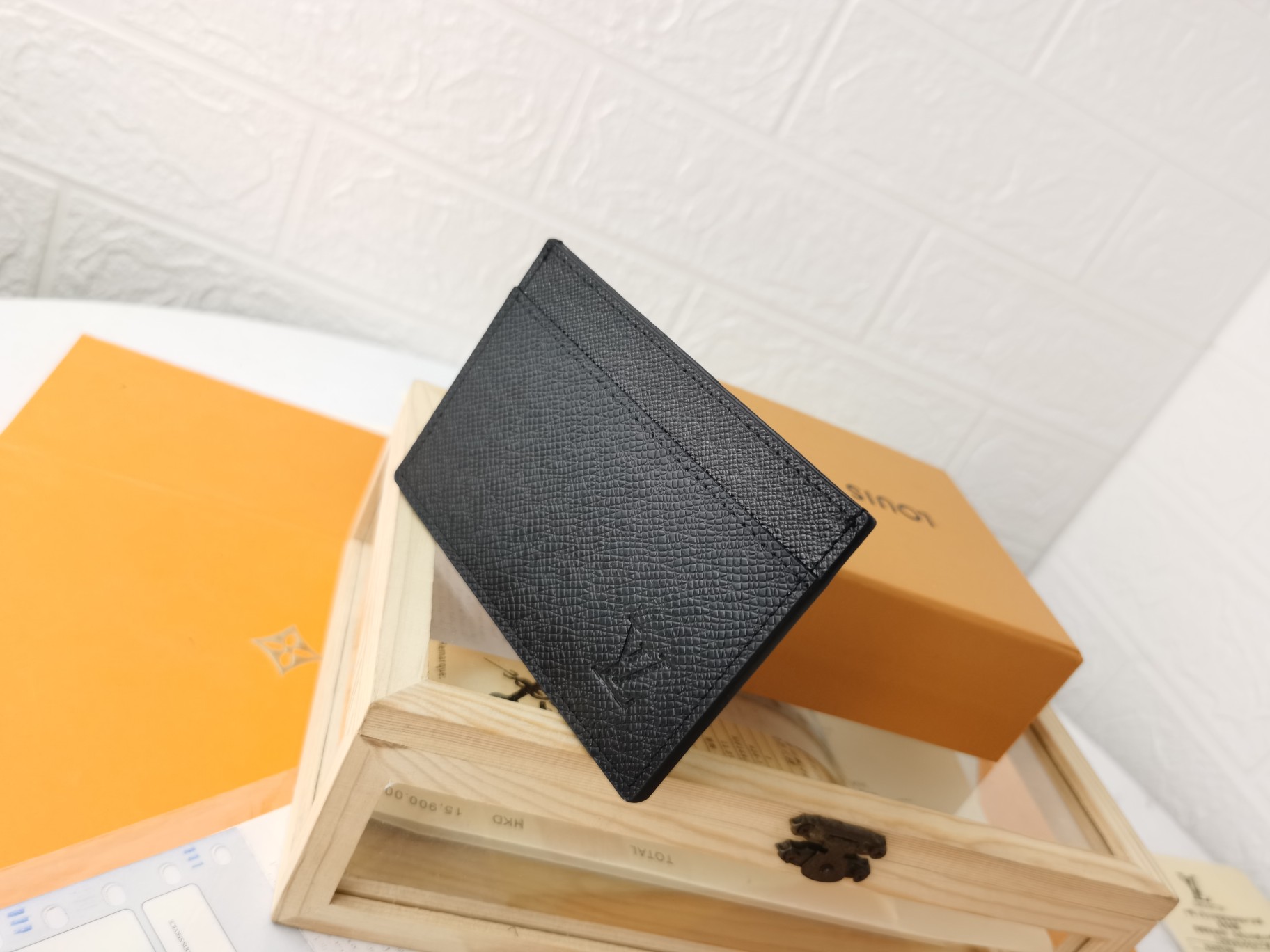 高品質名刺入れ M61733 横型カードケース 簡潔で使いやすい