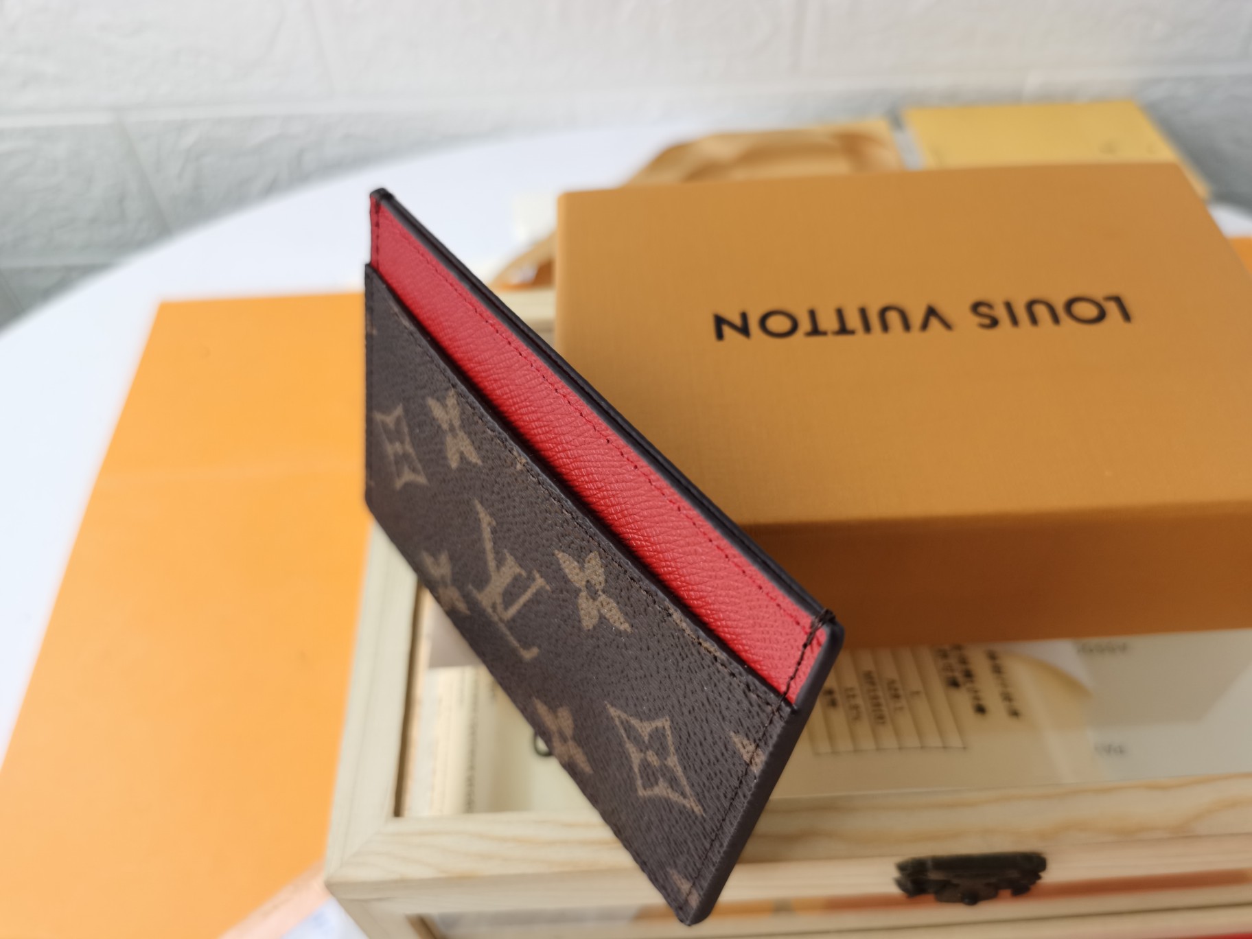 P180 名刺入れ M61733 横型 カード収納に最適