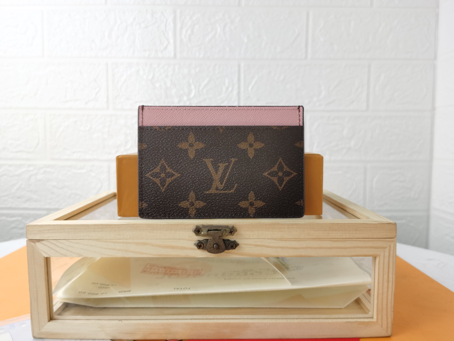 高級名刺入れ M61733 横型カードケース シンプルで実用的