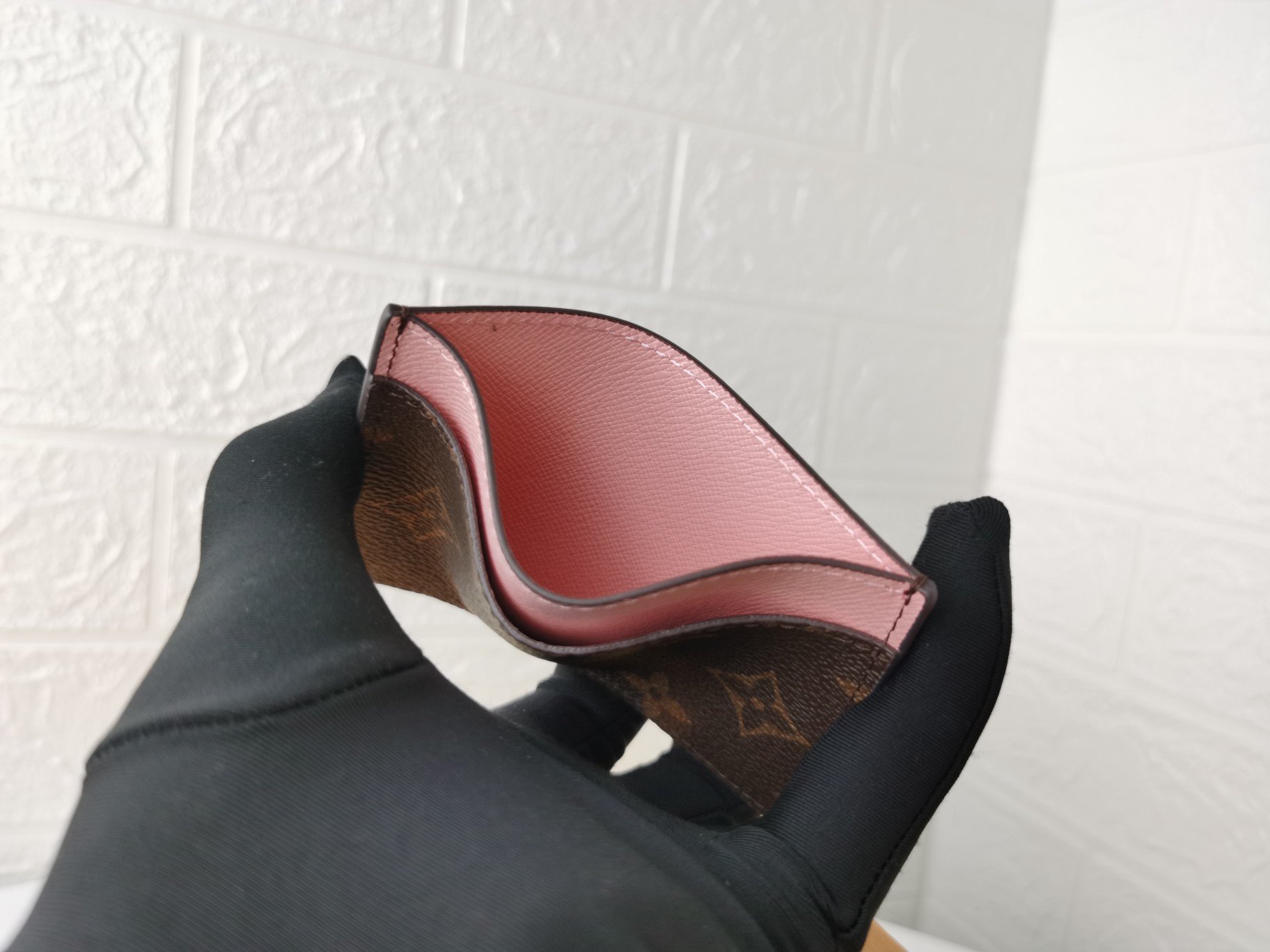 高級名刺入れ M61733 横型カードケース シンプルで実用的