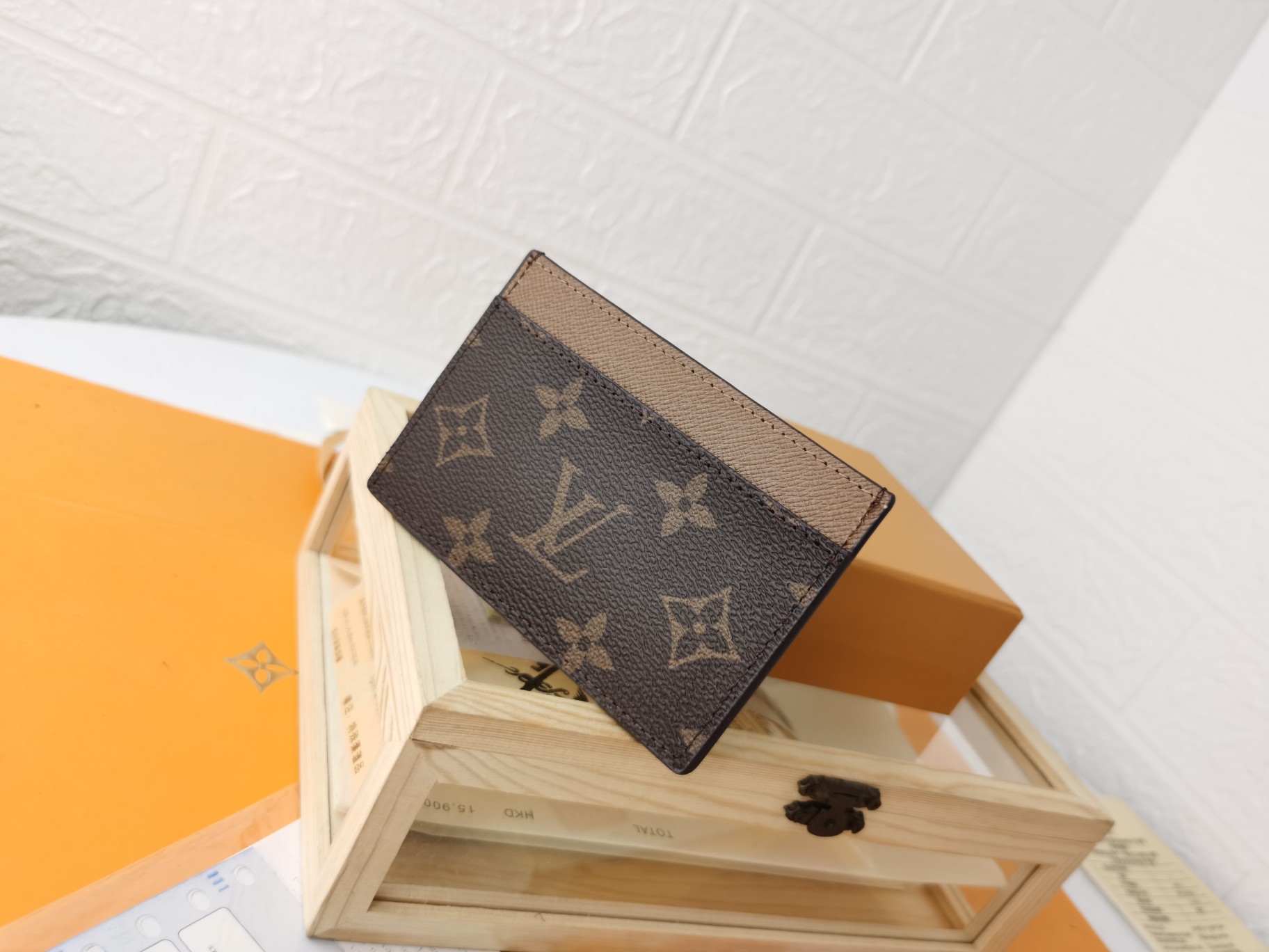 高品質M61733名刺入れ - シンプルで機能的なカードホルダー