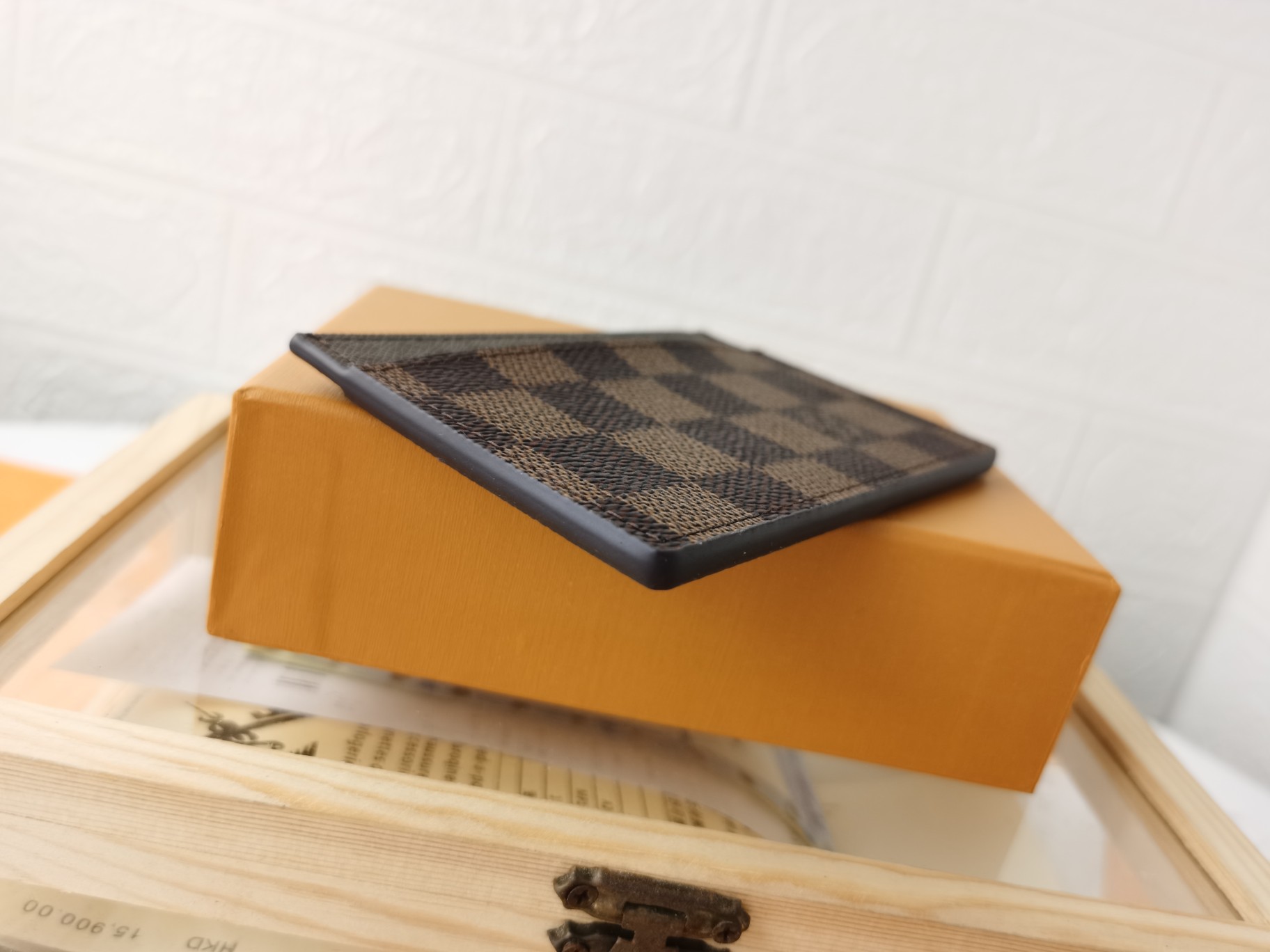 高級名刺入れ M61733 横型カードケース シンプルで洗練されたデザイン