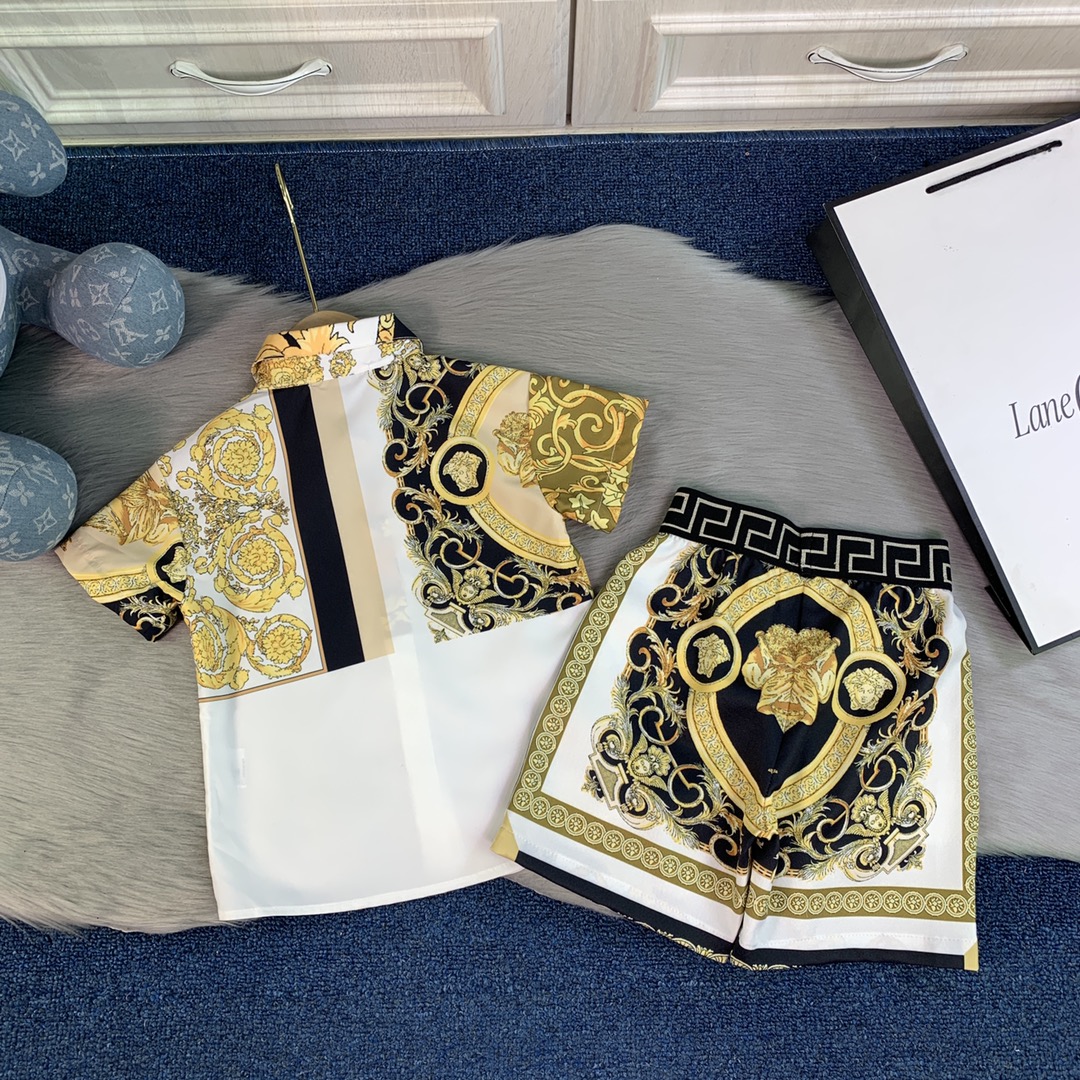 Versace Van Sage: 2021 SS Spring/Summer Short Fashion with High-Quality Cotton Thongs - 图片 9