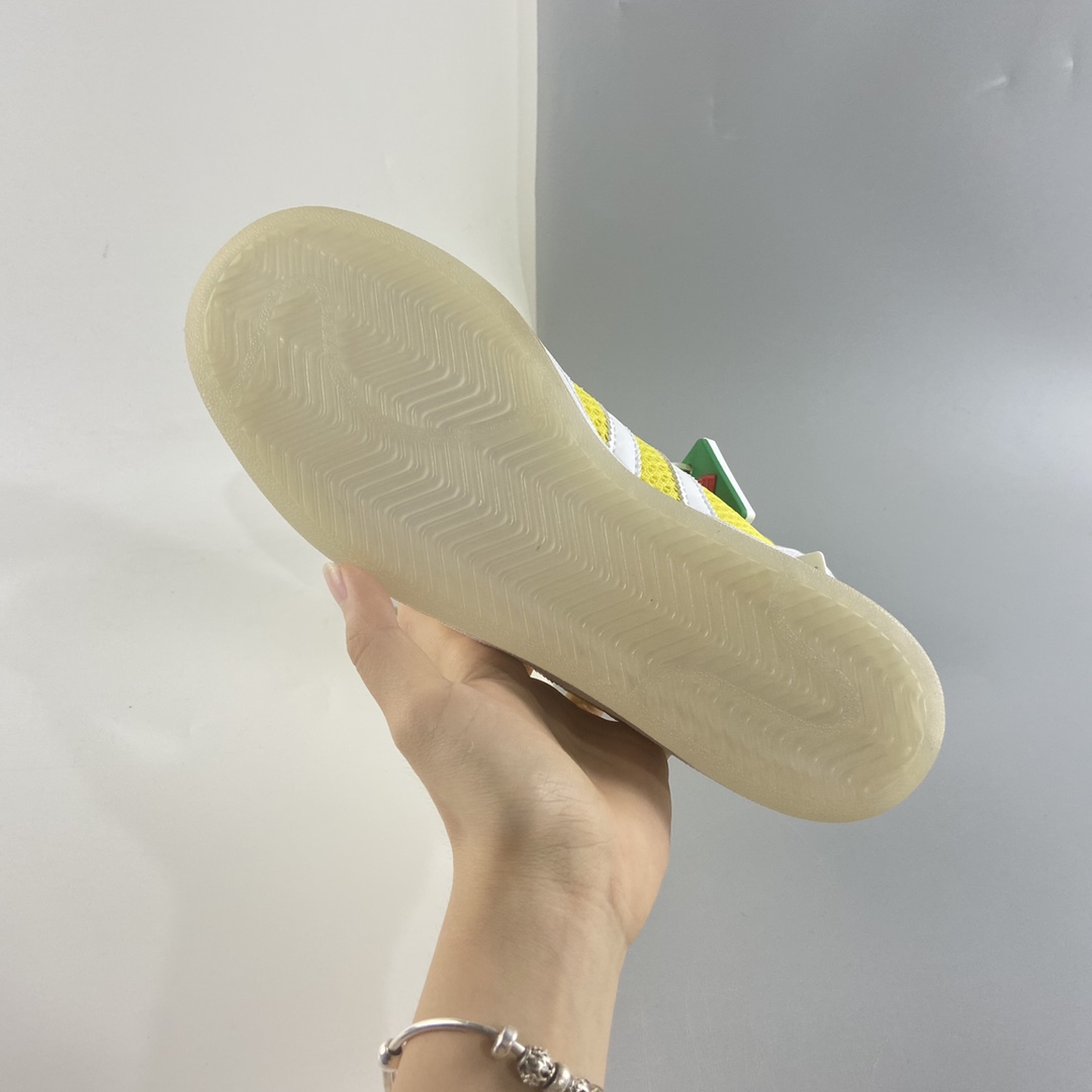P120 Adidas Superstar 贝壳头休闲运动休闲板鞋 S82581