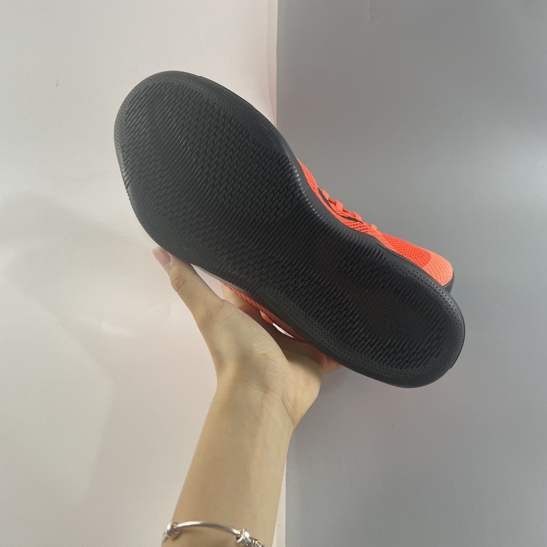 P240 Nike Kobe 11 EM 科比11代篮球鞋运动鞋 巴塞罗那 836183-806