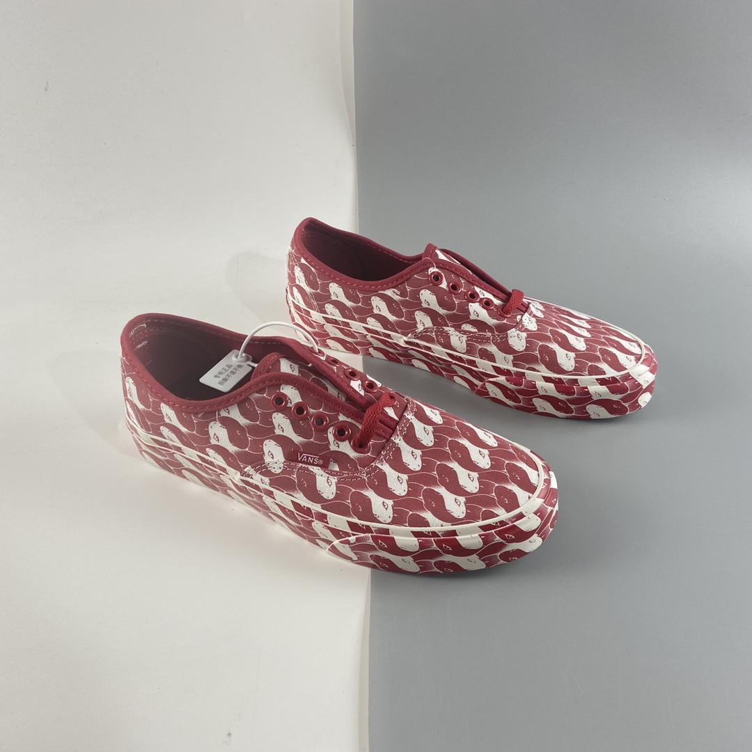 P160 Opening Ceremony x Vans Authentic 红白色阴阳蛇联名鞋款 VN0A348A43Z