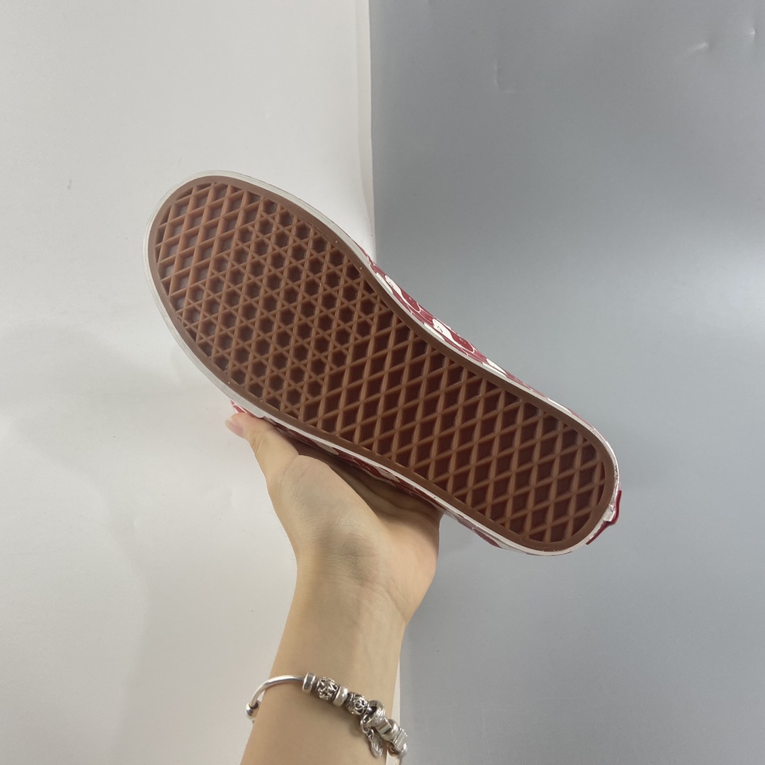 P160 Opening Ceremony x Vans Authentic 红白色阴阳蛇联名鞋款 VN0A348A43Z