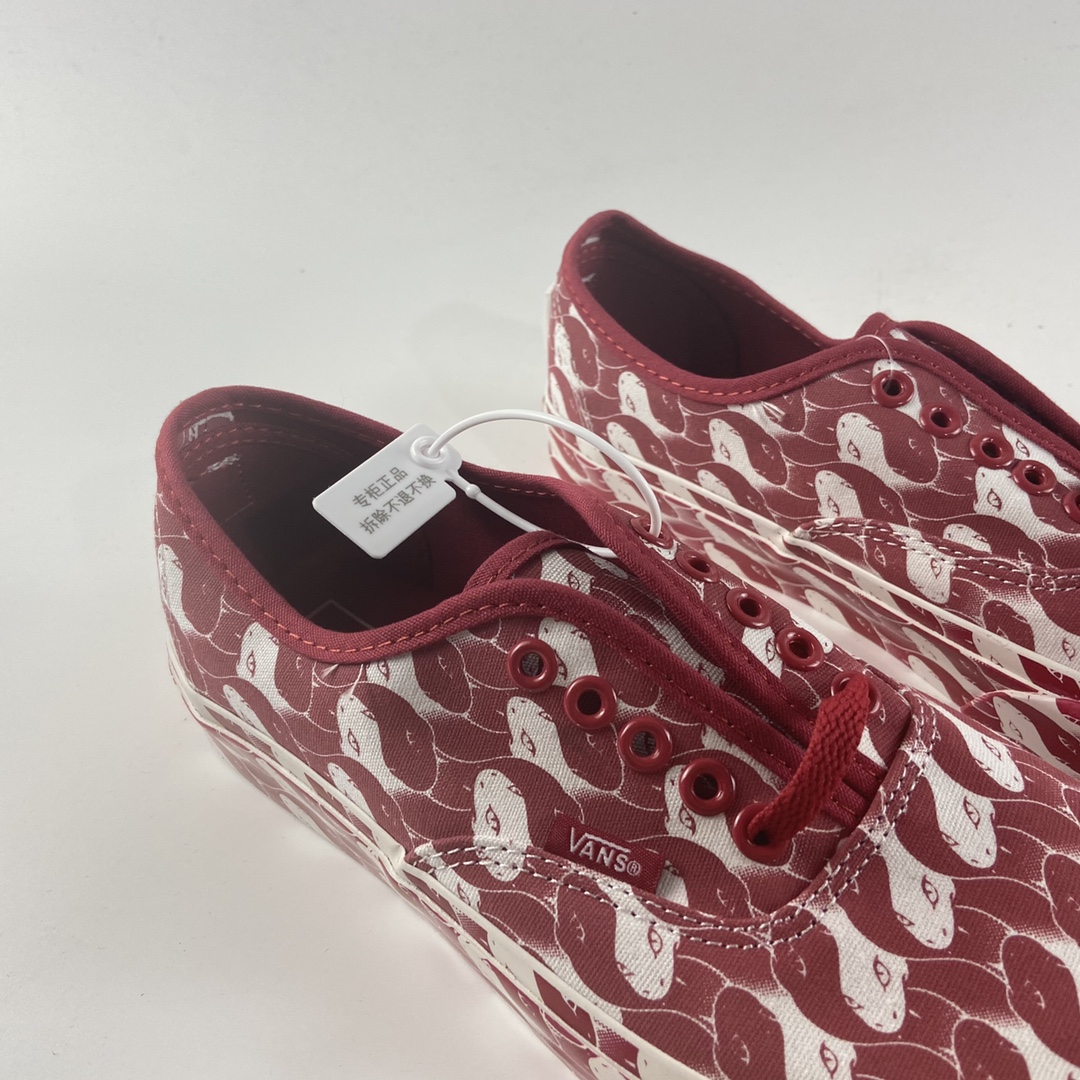 P160 Opening Ceremony x Vans Authentic 红白色阴阳蛇联名鞋款 VN0A348A43Z