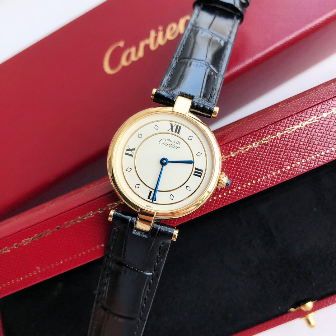 Cartier 最新款卡地亚中古腕表 色 极其富有绅士淑女范儿 都说年少时不要遇见太惊艳的人会误终身