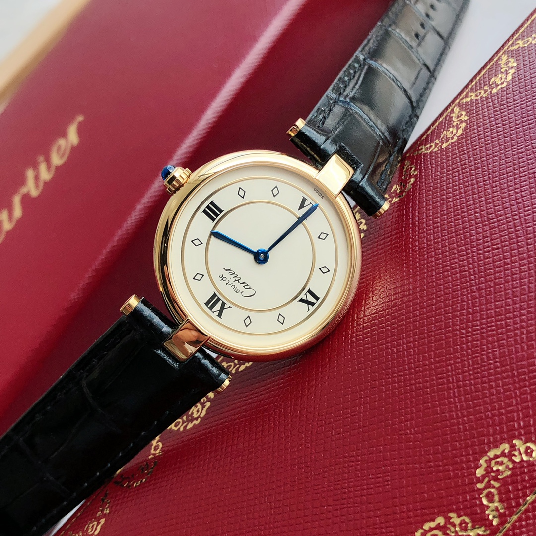 Cartier 最新款卡地亚中古腕表 色 极其富有绅士淑女范儿 都说年少时不要遇见太惊艳的人会误终身