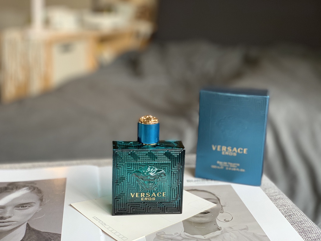 Versace Haute Couture Artisanal Perfumery Haute Fragrance Scent Perfume
