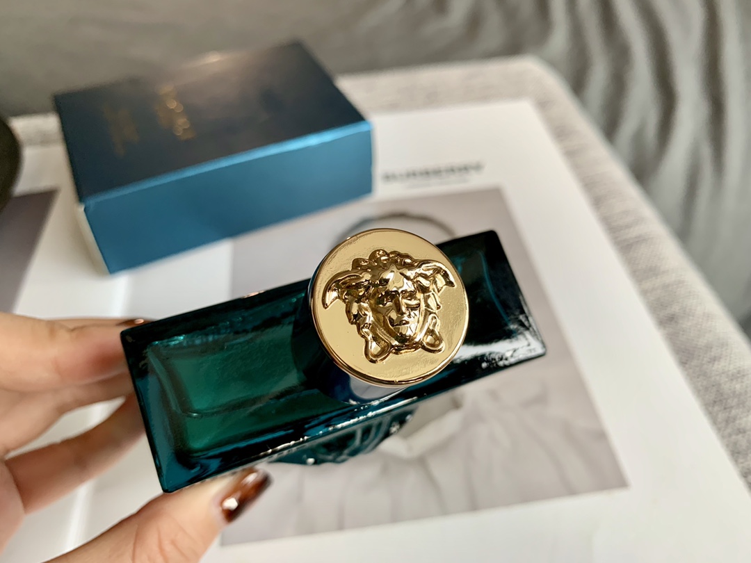 Versace Haute Couture Artisanal Perfumery Haute Fragrance Scent Perfume 3