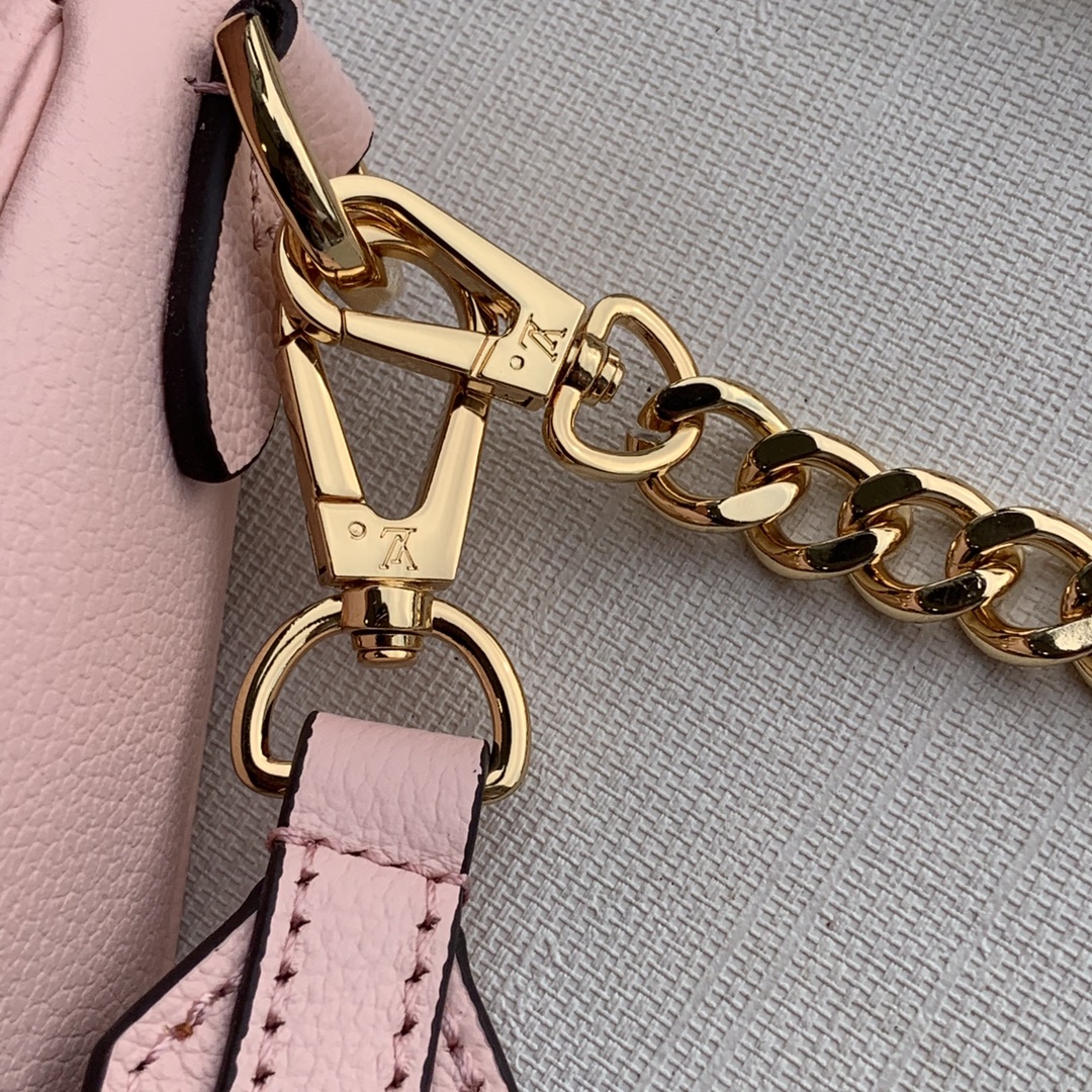 Louis Vuitton LV Lockme Tender cross-body bag M58555粉色