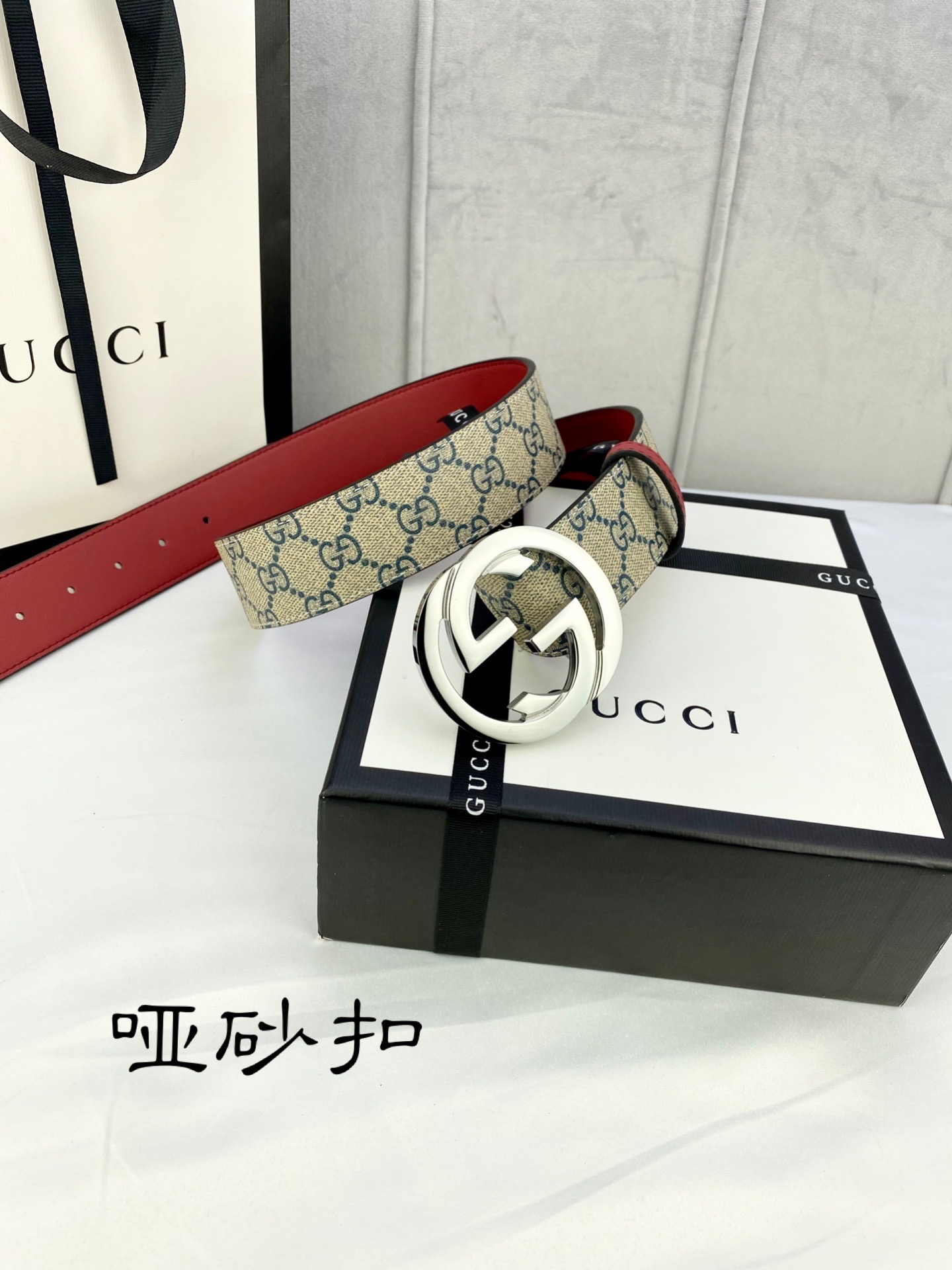 宽度4.0cmgucci双面腰带一侧