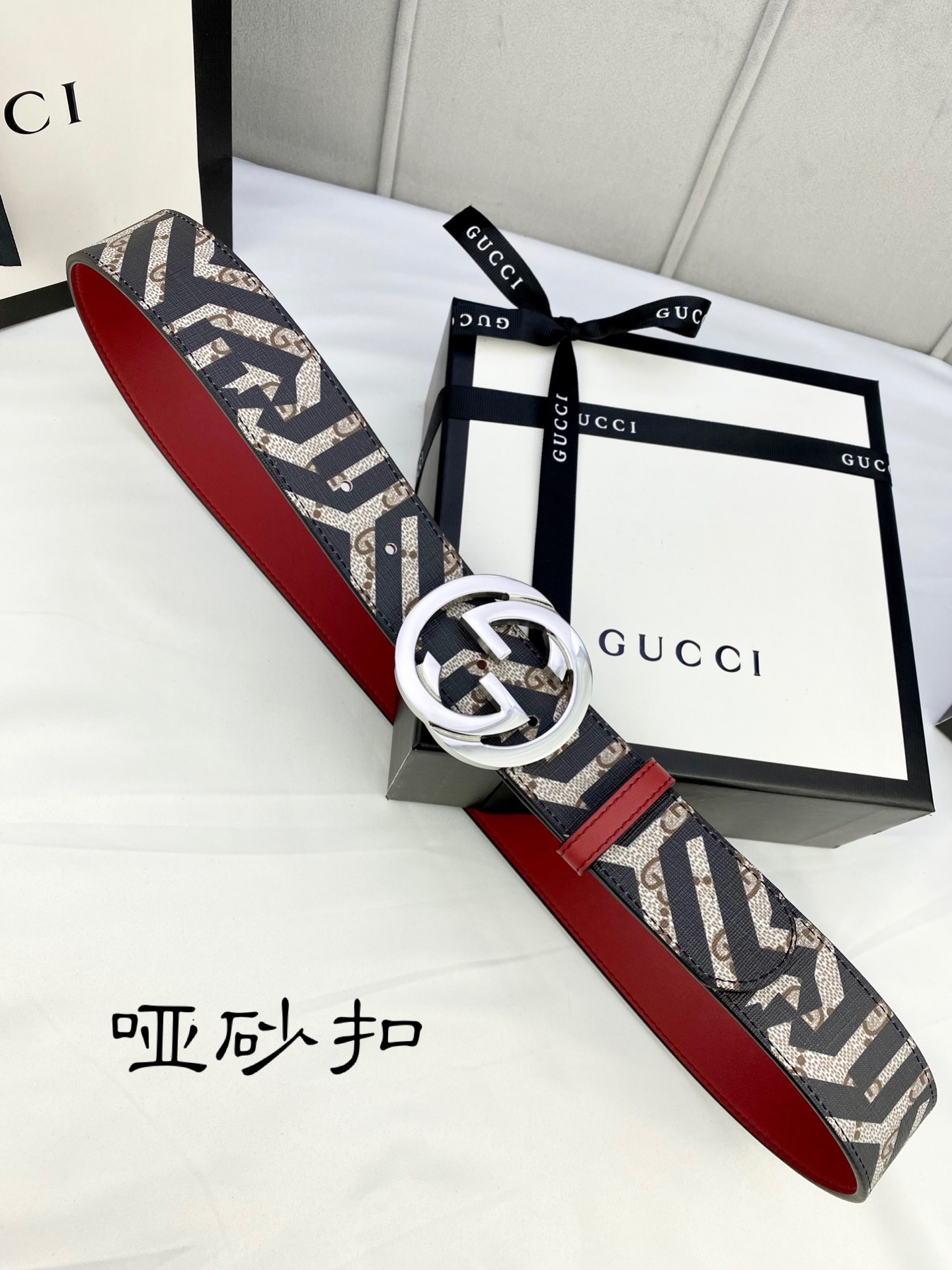 宽度4.0cmgucci双面腰带一侧