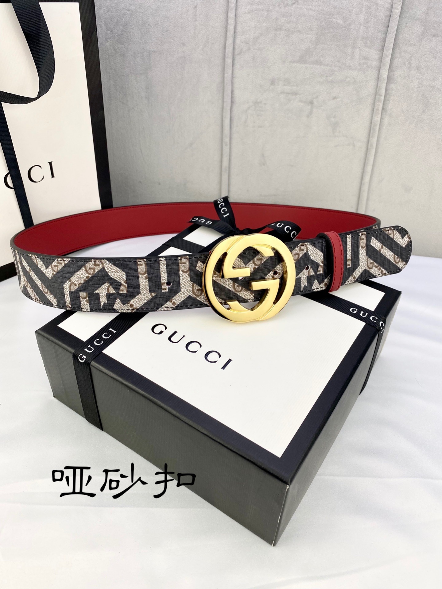 宽度4.0cmgucci双面腰带一侧