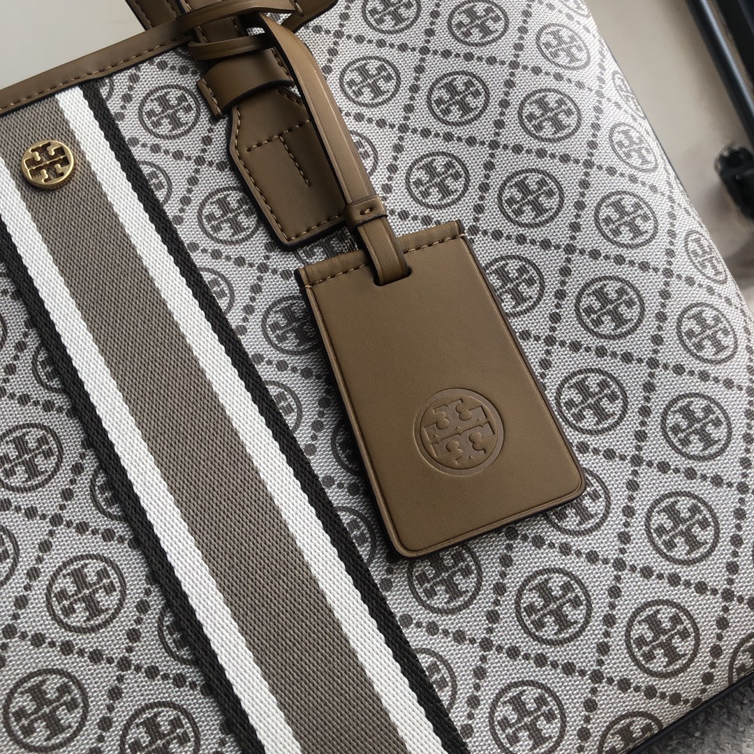 Tory Burch ～TB81963 新款购物袋 小号 该系列选用涂层帆布匠心打造 魅力隽永又风格独具