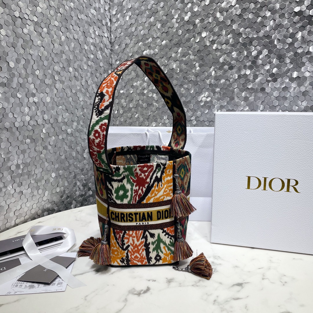Dior Bucket Bags Online China
 Blue Embroidery Fashion