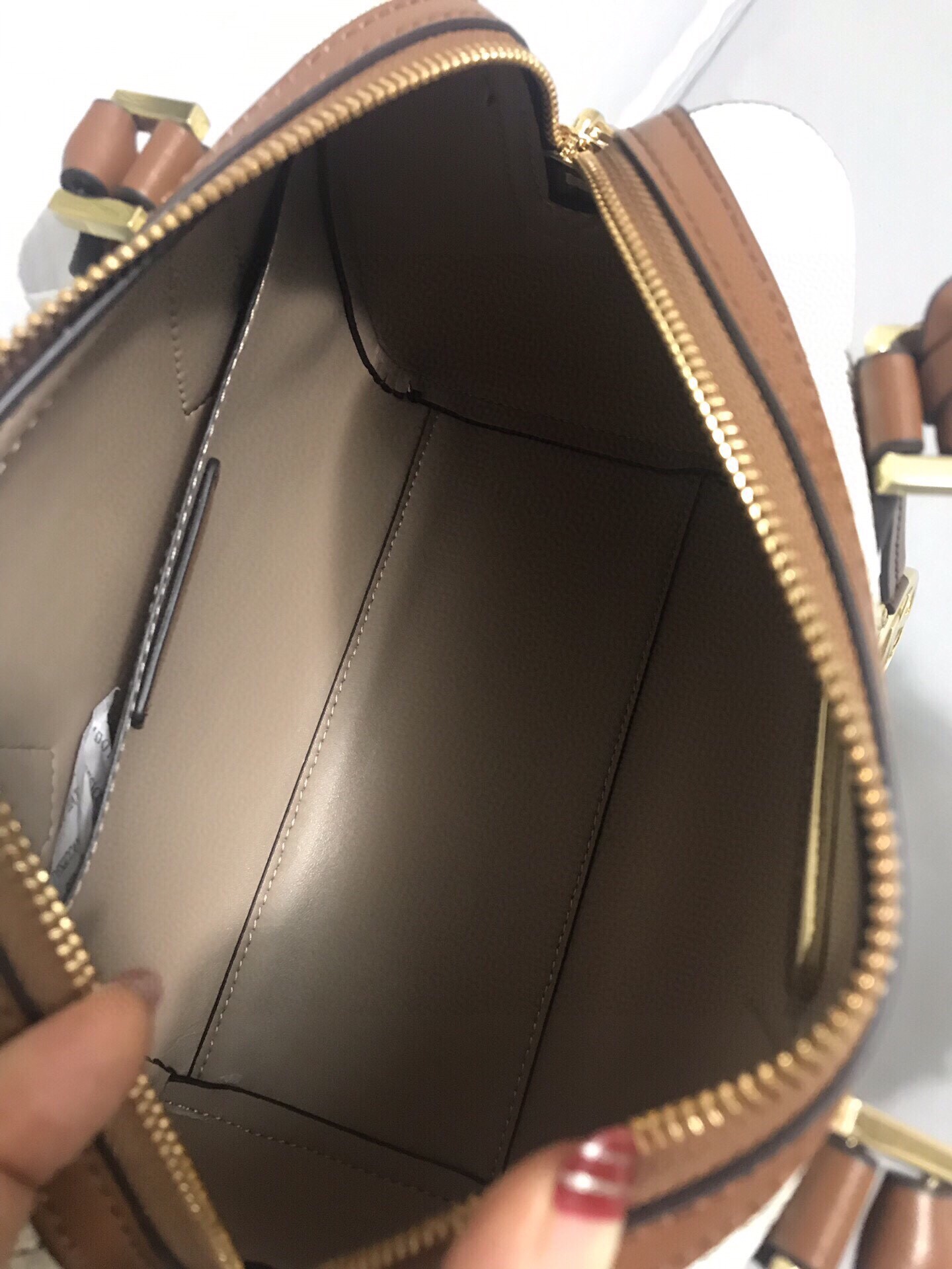 Michael Kors 小号枕头包 A
