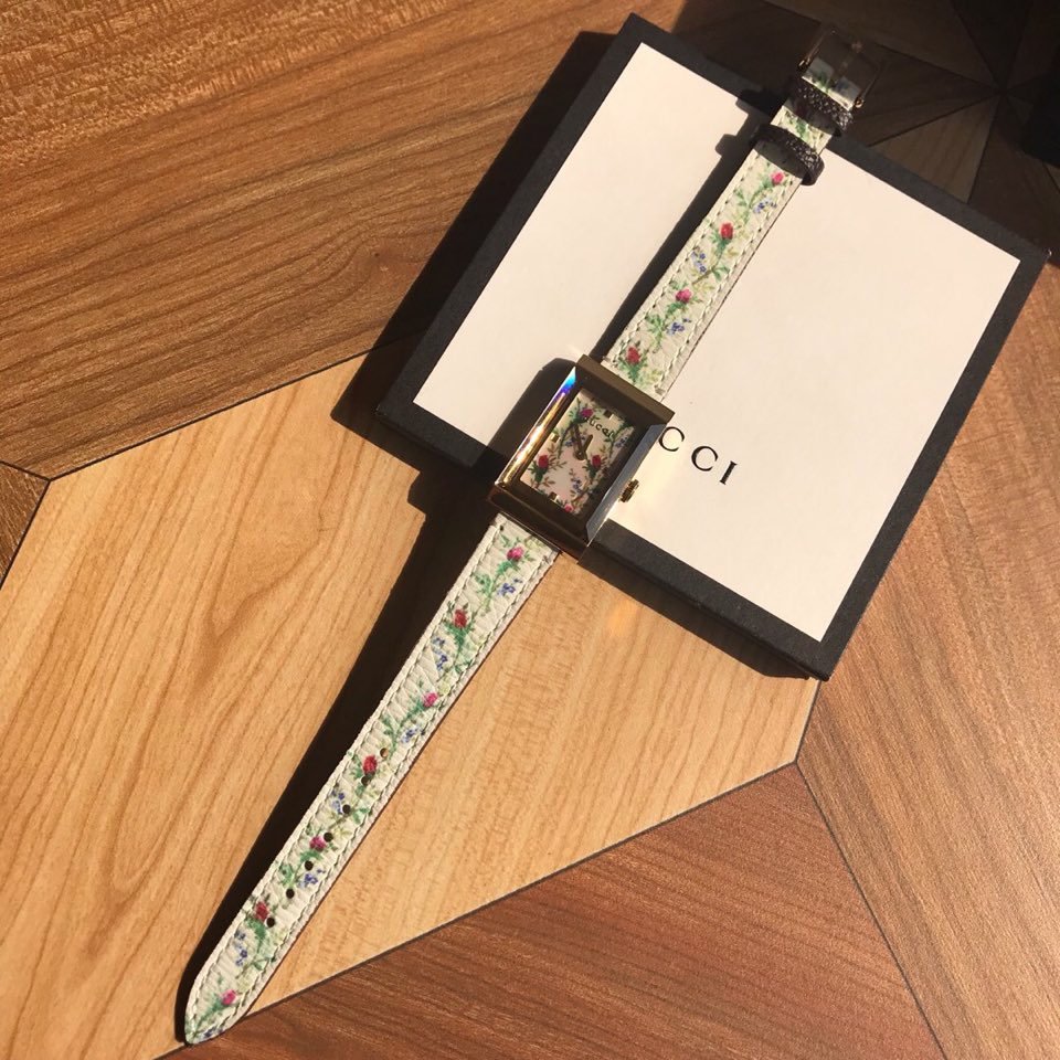 Gucci 古驰巴塞尔主角 Original Gucci 配件 原装瑞士石英女表 贝母面饰以天竺葵立体感十美感