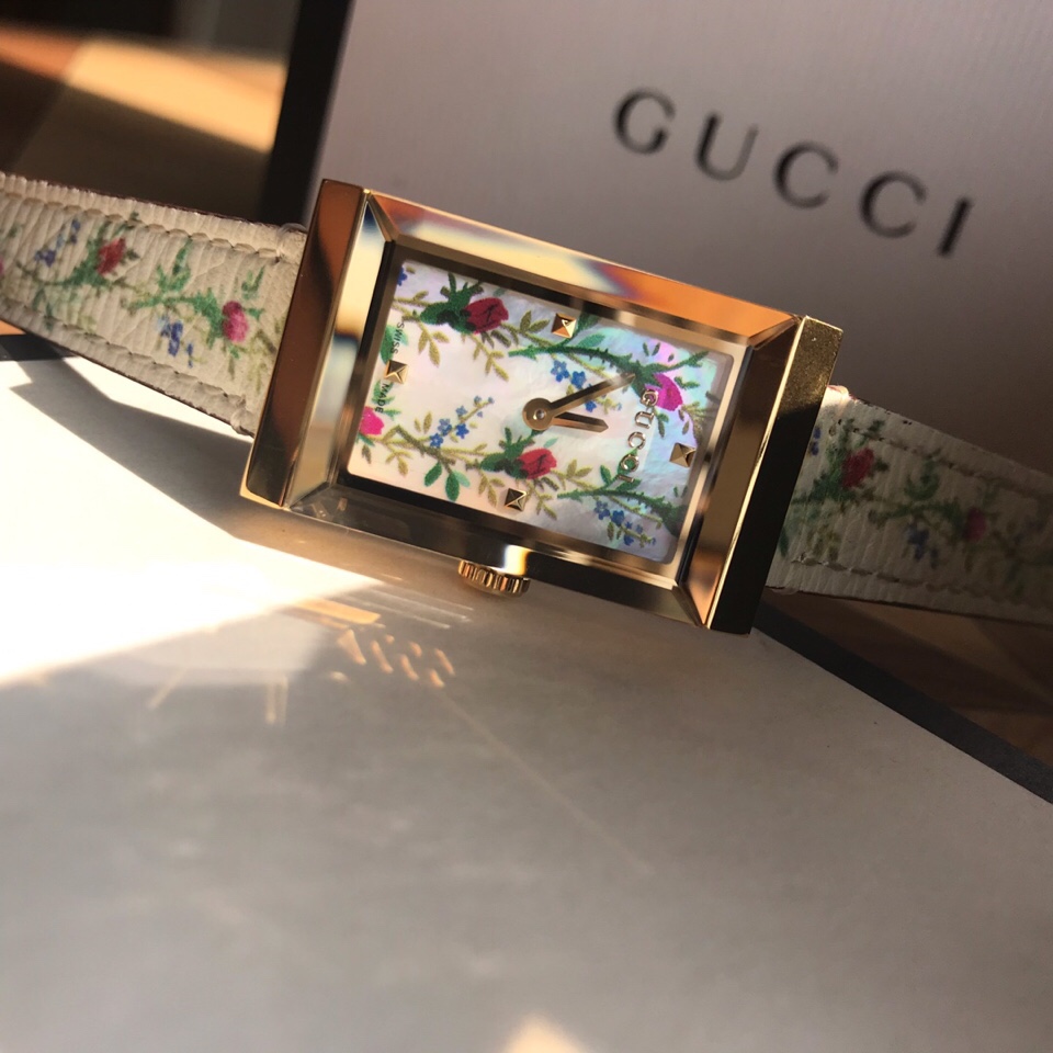 Gucci 古驰巴塞尔主角 Original Gucci 配件 原装瑞士石英女表 贝母面饰以天竺葵立体感十美感
