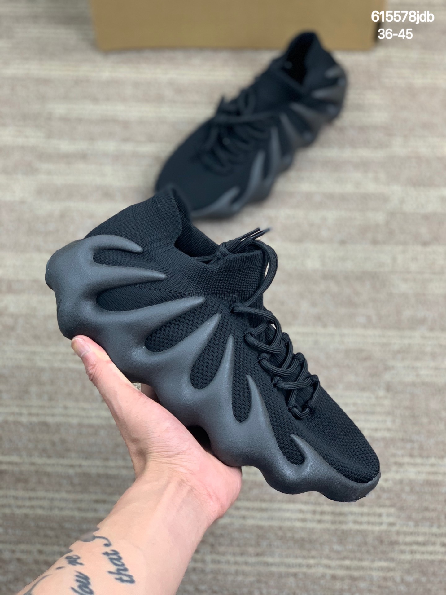 
公版Yeezy 450韦斯特侃爷同款椰子潮鞋 火山小笼包 织物材质 性价比超高‼尺码：36-45  编码：615578jdb