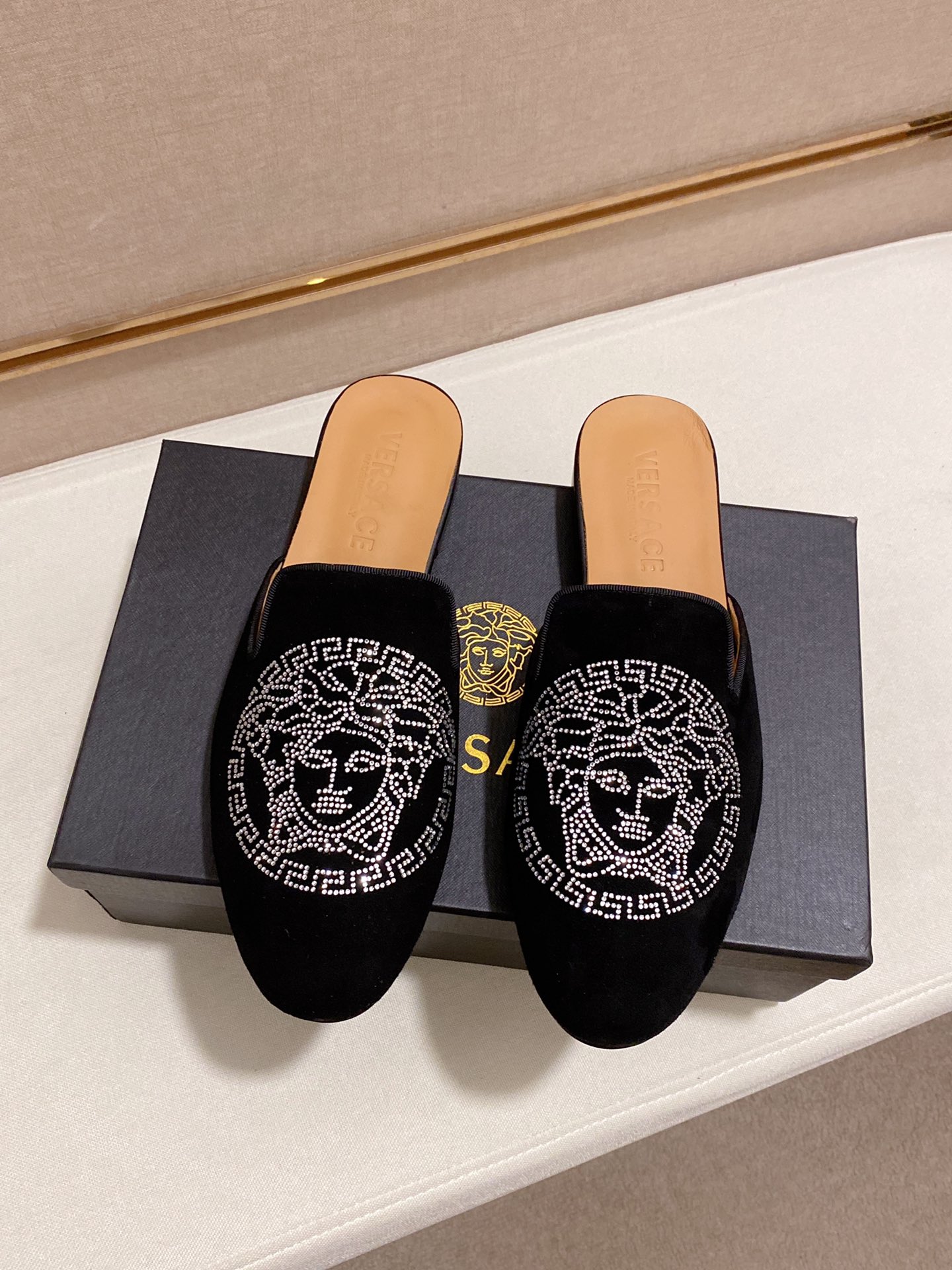 Versace Style Leather Men's Shoes style reference detail image 7 from source 781451