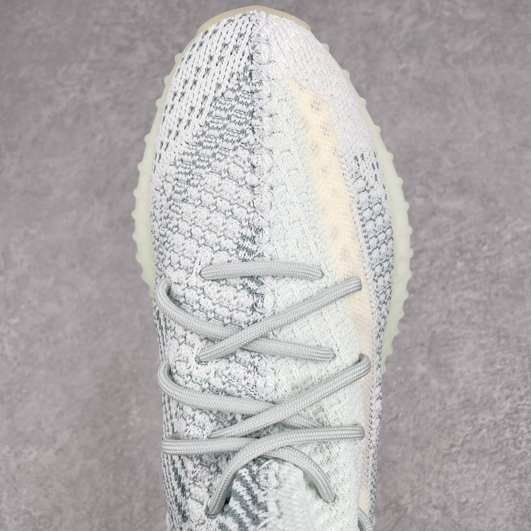 图片[4]-💰200 ＃K版纯原 巴斯夫福利‼Yeezy Boost 350 V2 冰蓝满天星 货号：FW5317 市面中端最王炸版本 lw同源配套打造 全套原楦 原纸版 原鞋开模完美打造 采用辰元飞织鱼丝网原厂面 非进口机台 大底原厂半透明RB巴斯夫满钉大底  原厂东莞百宏3M反光鞋带 质感一致 原厂鑫成新粉原鞋垫 LOGO胶浆印花 钛金针与高士马克线针车精工打造 一切遵循原厂指令单采购同源原材 采购全套原厂进口材料 原纸版 原楦头 一切同源公司 大几率过验 混卖无压力‼️SIZE：36 36.5 37 38 38.5 39 40 40.5 41 42 42.5 43 44 44.5 45 46 47 编码：Mby2936070-运动鞋