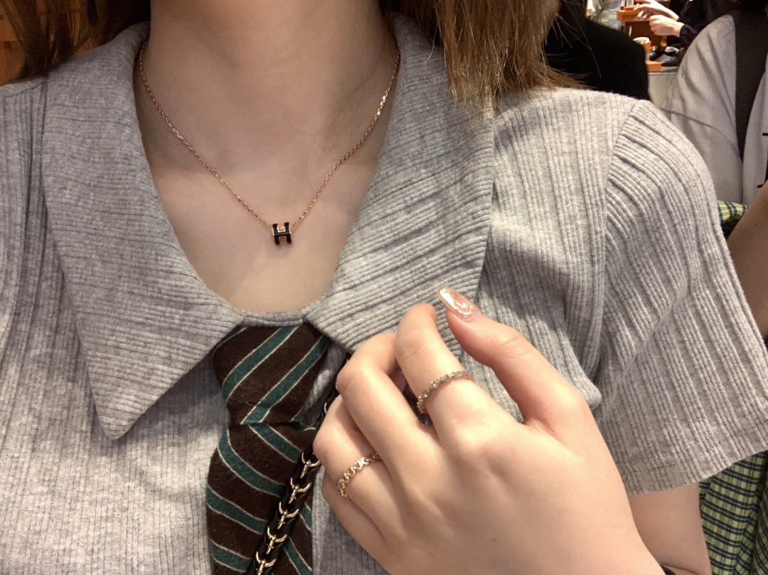 NO:584740,Hermès mini necklace buyers show,Hermes necklace,hermes,necklace19860909爱马仕mini项链买家秀,爱马仕项链,hermes,necklace,Jewelry