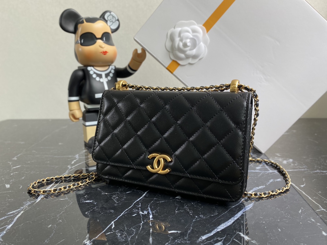 Chanel Xiaoxiang Spring and Summer High-end Handmade Workshop Series Double Beads Golden Ball WOC Smooth cowhide is much more durable than lambsk