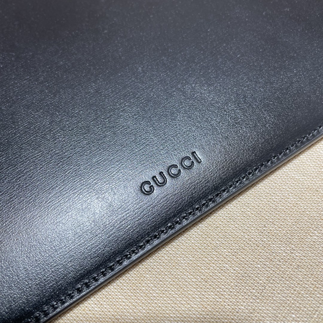 GUCCI古驰GG Marmont系列手拿包475317