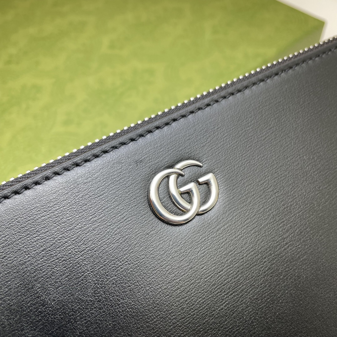 GUCCI古驰GG Marmont系列手拿包475317