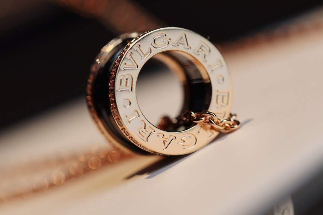 Bvlgari 宝格丽陶瓷镶钻项链