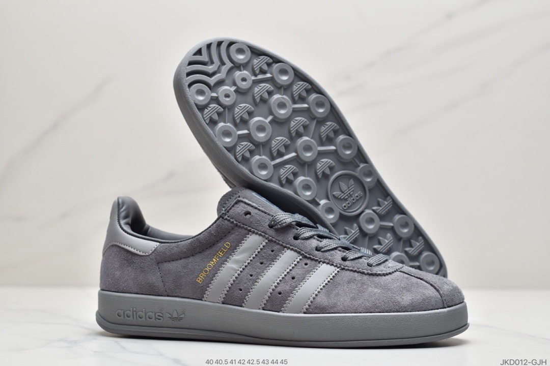 160 阿迪达斯 Adidas BROOMFIELD 鞋是一款永恒的训练偶像 EE5718