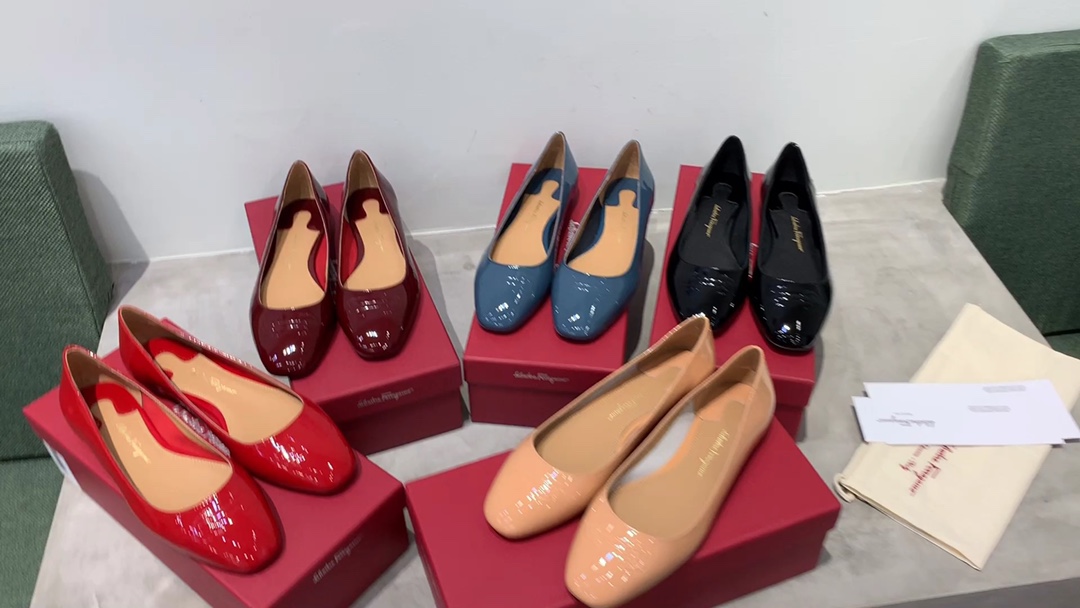 [Ferragamo Women