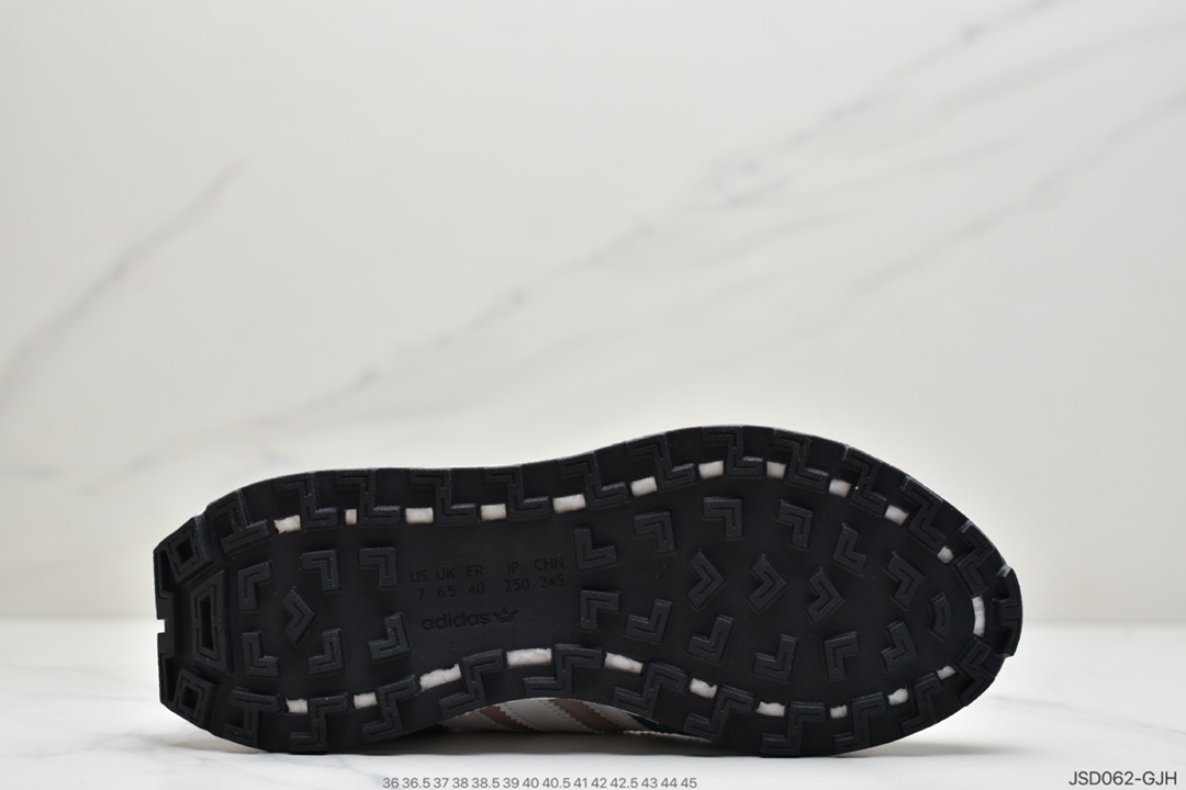 200 阿迪达斯adidas Racing 1 Boost Prototype  速度轻盈复古系列 百搭透气运动慢跑鞋 Q47513