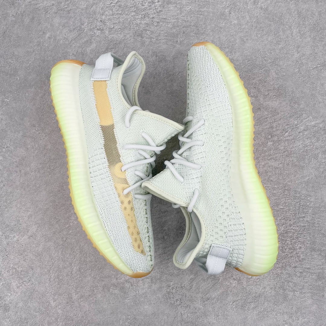 图片[3]-💰200 ＃K版纯原 巴斯夫福利‼Yeezy Boost 350 V2 亚洲限定 货号：EG7491 市面中端最王炸版本 lw同源配套打造 全套原楦 原纸版 原鞋开模完美打造 采用辰元飞织鱼丝网原厂面 非进口机台 大底原厂半透明RB巴斯夫满钉大底  原厂东莞百宏3M反光鞋带 质感一致 原厂鑫成新粉原鞋垫 LOGO胶浆印花 钛金针与高士马克线针车精工打造 一切遵循原厂指令单采购同源原材 采购全套原厂进口材料 原纸版 原楦头 一切同源公司 大几率过验 混卖无压力‼️SIZE：36 36.5 37 38 38.5 39 40 40.5 41 42 42.5 43 44 44.5 45 46 47 编码：Mby2936070-运动鞋