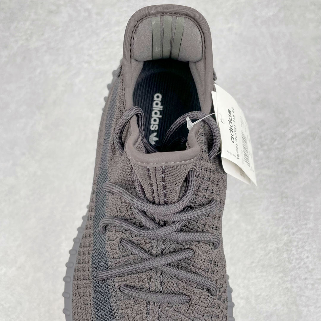 图片[5]-💰200 ＃K版纯原 巴斯夫福利‼Yeezy Boost 350 V2 黑生胶 货号：FY2903 市面中端最王炸版本 lw同源配套打造 全套原楦 原纸版 原鞋开模完美打造 采用辰元飞织鱼丝网原厂面 非进口机台 大底原厂半透明RB巴斯夫满钉大底  原厂东莞百宏3M反光鞋带 质感一致 原厂鑫成新粉原鞋垫 LOGO胶浆印花 钛金针与高士马克线针车精工打造 一切遵循原厂指令单采购同源原材 采购全套原厂进口材料 原纸版 原楦头 一切同源公司 大几率过验 混卖无压力‼️SIZE：36 36.5 37 38 38.5 39 40 40.5 41 42 42.5 43 44 44.5 45 46 47 编码：Mby2936070-运动鞋