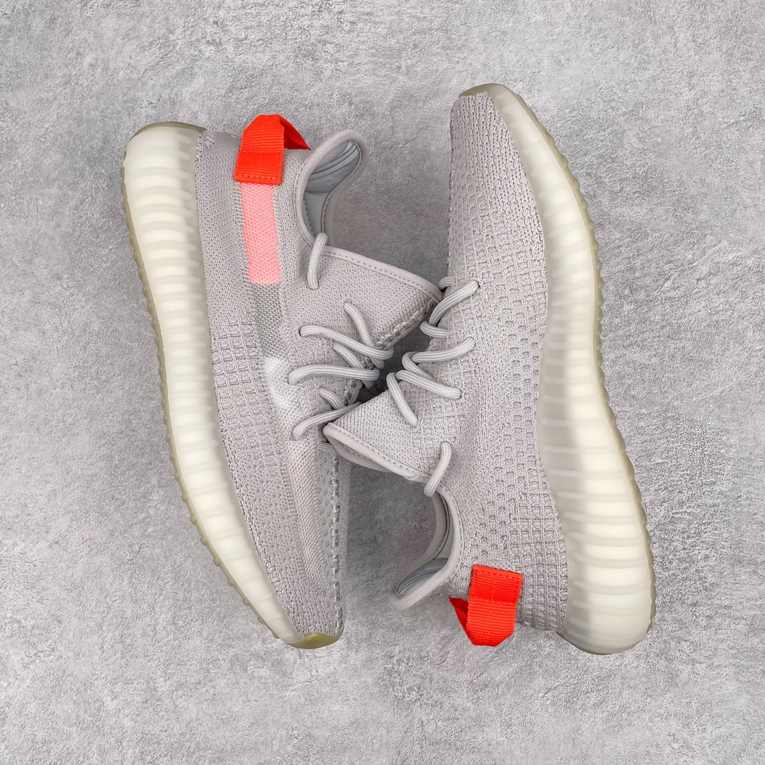 图片[3]-💰200 ＃K版纯原 巴斯夫福利‼Yeezy Boost 350 V2 尾灯灰橘 货号：FX9017 市面中端最王炸版本 lw同源配套打造 全套原楦 原纸版 原鞋开模完美打造 采用辰元飞织鱼丝网原厂面 非进口机台 大底原厂半透明RB巴斯夫满钉大底  原厂东莞百宏3M反光鞋带 质感一致 原厂鑫成新粉原鞋垫 LOGO胶浆印花 钛金针与高士马克线针车精工打造 一切遵循原厂指令单采购同源原材 采购全套原厂进口材料 原纸版 原楦头 一切同源公司 大几率过验 混卖无压力‼️SIZE：36 36.5 37 38 38.5 39 40 40.5 41 42 42.5 43 44 44.5 45 46 47 编码：Mby2936070-运动鞋