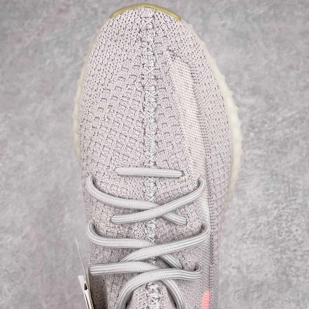 图片[4]-💰200 ＃K版纯原 巴斯夫福利‼Yeezy Boost 350 V2 尾灯灰橘 货号：FX9017 市面中端最王炸版本 lw同源配套打造 全套原楦 原纸版 原鞋开模完美打造 采用辰元飞织鱼丝网原厂面 非进口机台 大底原厂半透明RB巴斯夫满钉大底  原厂东莞百宏3M反光鞋带 质感一致 原厂鑫成新粉原鞋垫 LOGO胶浆印花 钛金针与高士马克线针车精工打造 一切遵循原厂指令单采购同源原材 采购全套原厂进口材料 原纸版 原楦头 一切同源公司 大几率过验 混卖无压力‼️SIZE：36 36.5 37 38 38.5 39 40 40.5 41 42 42.5 43 44 44.5 45 46 47 编码：Mby2936070-运动鞋