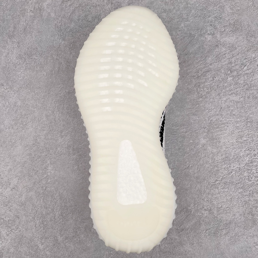 图片[8]-💰200 ＃K版纯原 巴斯夫福利‼Yeezy Boost 350 V2 白斑马 货号：CP9654 市面中端最王炸版本 lw同源配套打造 全套原楦 原纸版 原鞋开模完美打造 采用辰元飞织鱼丝网原厂面 非进口机台 大底原厂半透明RB巴斯夫满钉大底  原厂东莞百宏3M反光鞋带 质感一致 原厂鑫成新粉原鞋垫 LOGO胶浆印花 钛金针与高士马克线针车精工打造 一切遵循原厂指令单采购同源原材 采购全套原厂进口材料 原纸版 原楦头 一切同源公司 大几率过验 混卖无压力‼️SIZE：36 36.5 37 38 38.5 39 40 40.5 41 42 42.5 43 44 44.5 45 46 47 编码：by2936070-运动鞋