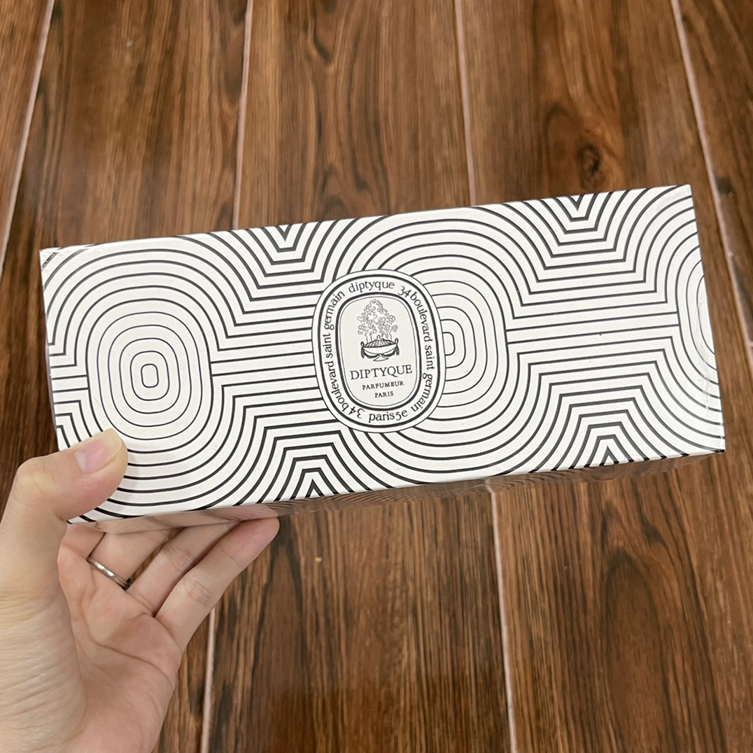 Diptyque Scented Candle Set - Limited Edition Anniversary Collection (70g x 3) 1 i1623892421 6497 0