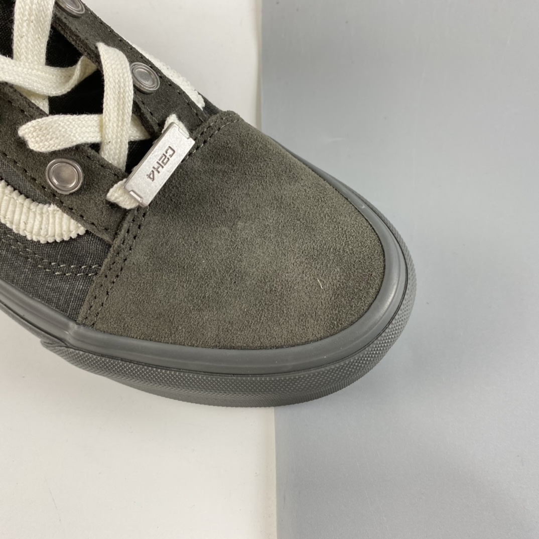 P190 C2H4 x Vans Old Skool ”RelicStone”联名款深灰色低帮休闲板鞋 VN0A5AO92YD