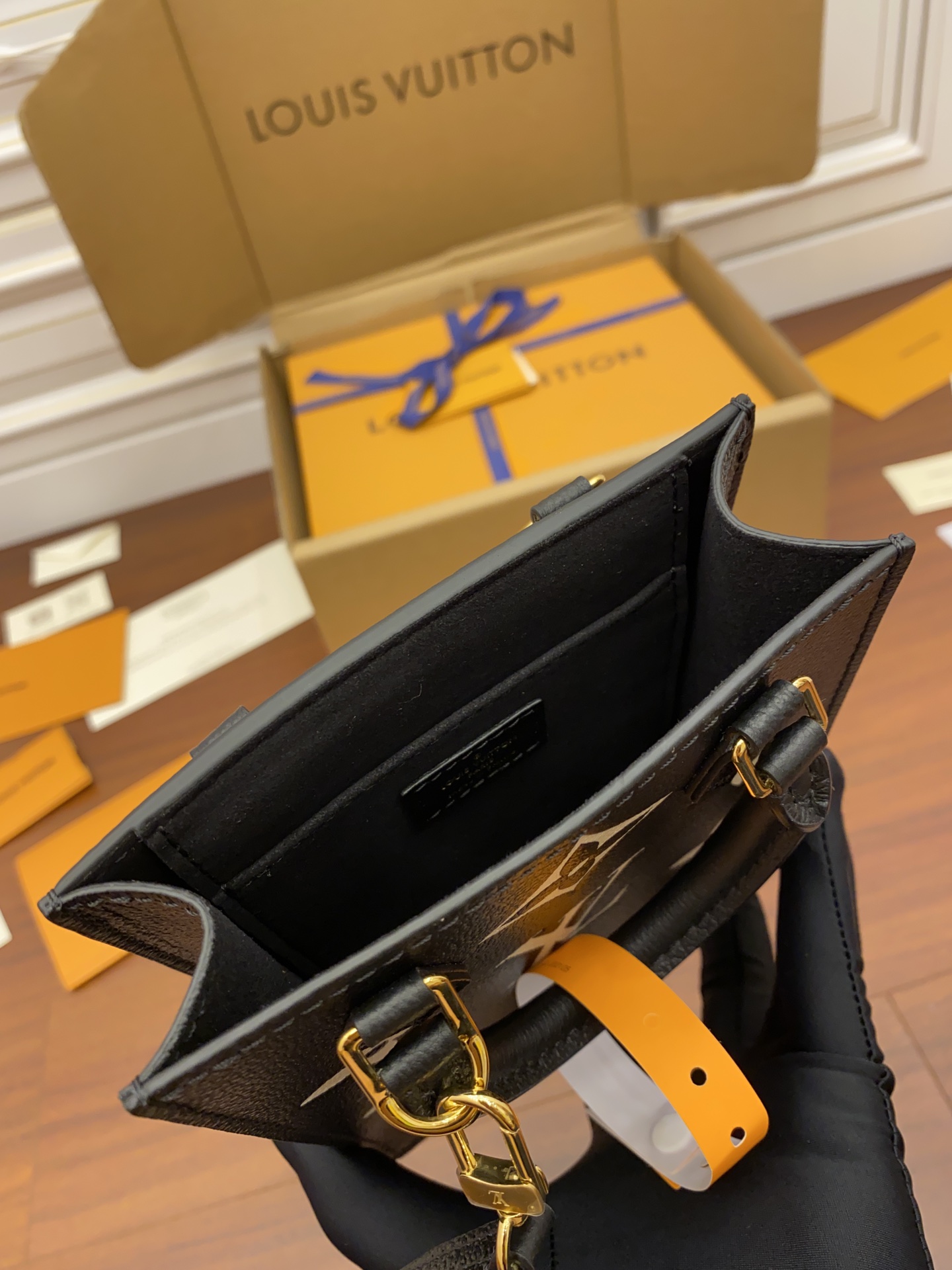 Louis Vuitton LV Petit Sac Plat托特包 M57937