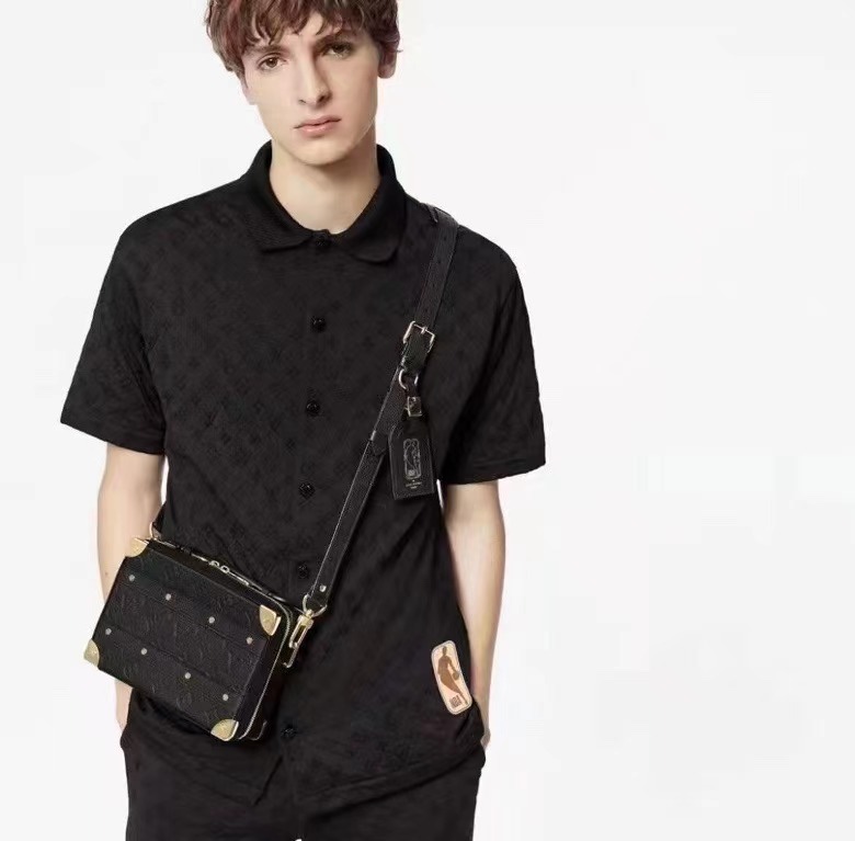 NO:397602,M57971 M45785 upper body picture, LV [original skin], louis vuitton19860909M57971 M45785 上身图,LV【原厂皮】,louis vuitton,Bag