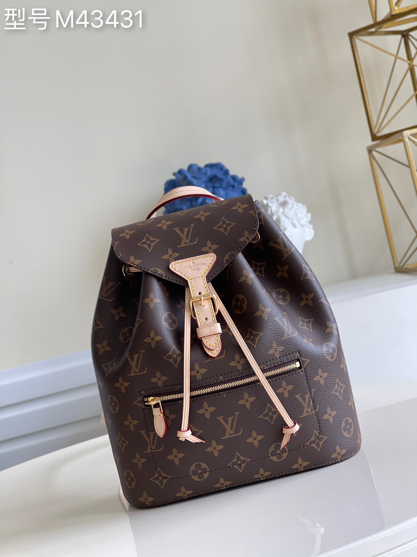 NO:397048,【Exclusive real photo M41431】 Whether it is focusing on functions or fashion, this female-style Sperone backpack is made of Damier Azur canvas material, the best companion for urban travel. It combines spacious interior space and high-end craftsmanship to create design details. Size 30x25x10cm s., LV [original leather], louis vuitton, backpacks19860909【独家实拍M41431】无论是注重功能还是讲究时尚,此款女性风格的Sperone背包采用Damier Azur帆布材质,都市出行的最佳伴侣.结合宽敞的内部空间与高端工艺打造而成的设计细节.尺寸30x25x10cm s.,LV【原厂皮】,louis vuitton,backpacks,Bag