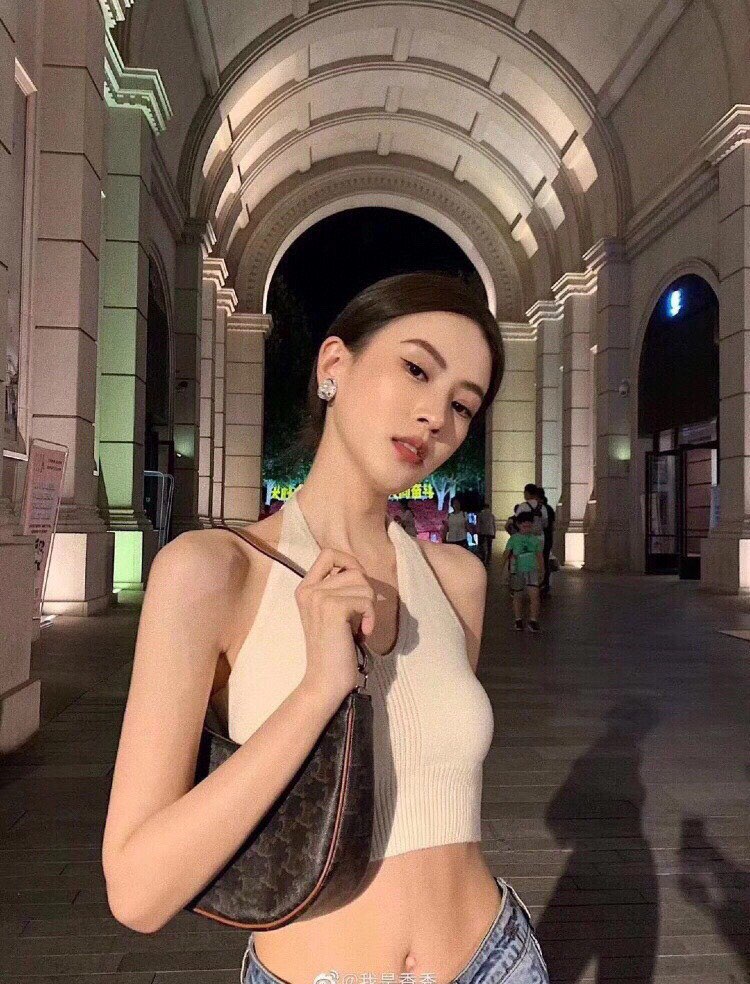 Celine Presbyopic armpits are really amazing, retro and A, simple and high-end