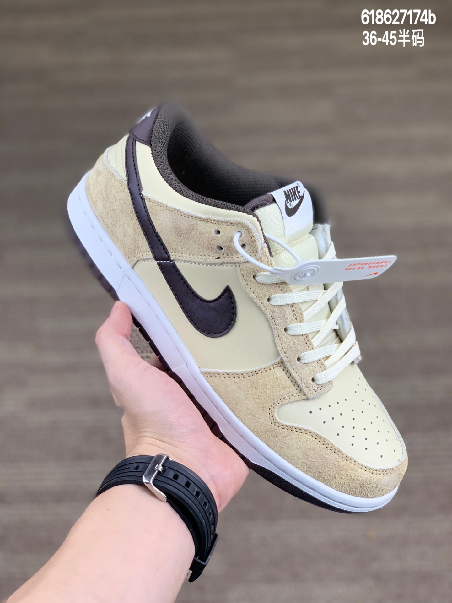 
男女鞋真标半码制#耐克Nike SB Dunk Low 猎豹配色 扣篮系列复古低帮休闲运动滑板板鞋。采用脚感柔软舒适ZoomAir气垫，有效吸收滑板等极限运动在落地时带来的冲击力，为街头运动者们提供更好的保护
货号：DH7913-200 
编码：618627174b
尺码：36-45半码